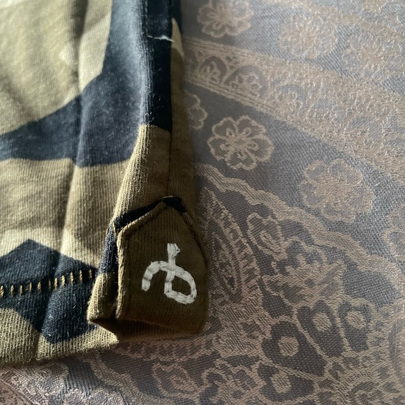 Rag & Bone Tiger Camo T-Shirt 2022 Authentic NYC Men Size M - Picture 6 of 9